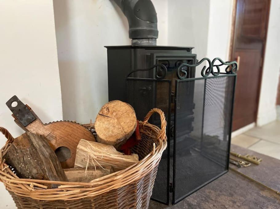 Scenic Welsh Cottage In The Brecon Beacons クリックホーウェル エクステリア 写真